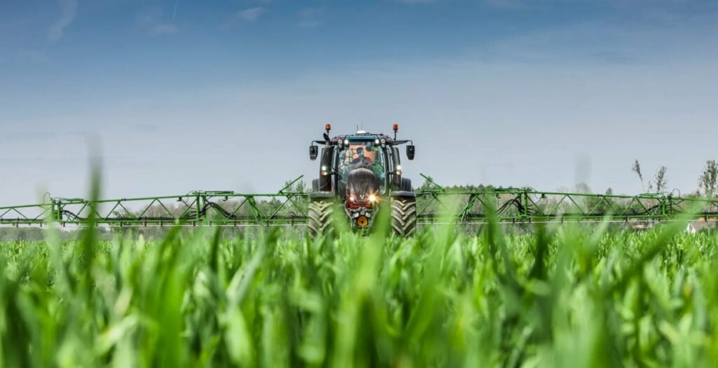 Как сбалансированные смеси удобрений помогают улучшить структуру почвы и увеличить урожайность