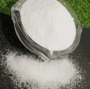 моноаммонийфосфат (NH₄H₂PO₄) для цветения и завязывания плодов