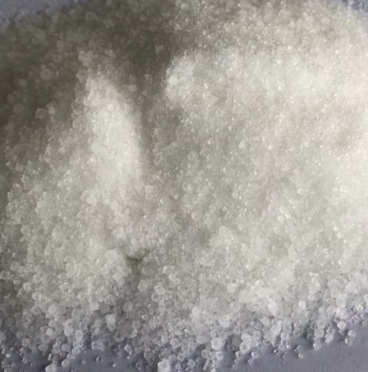 моноаммонийфосфат (NH₄H₂PO₄) для цветения и завязывания плодов